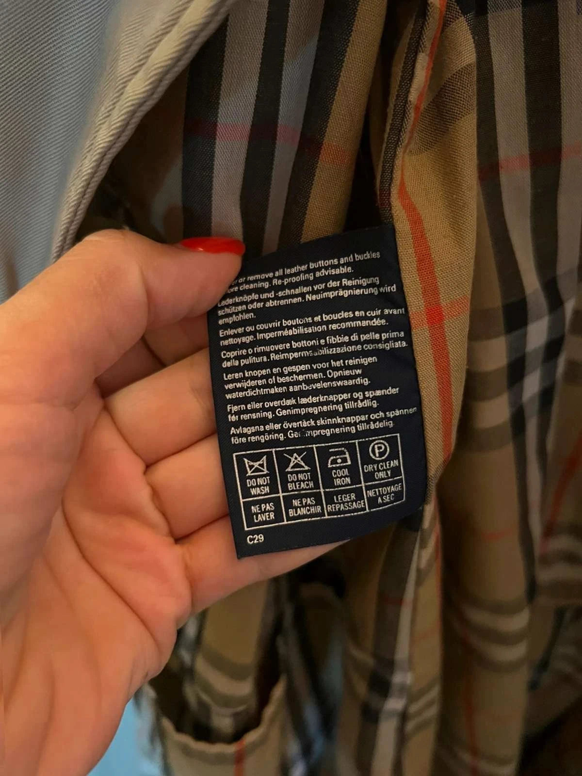 Burberry khaki trench - view 13