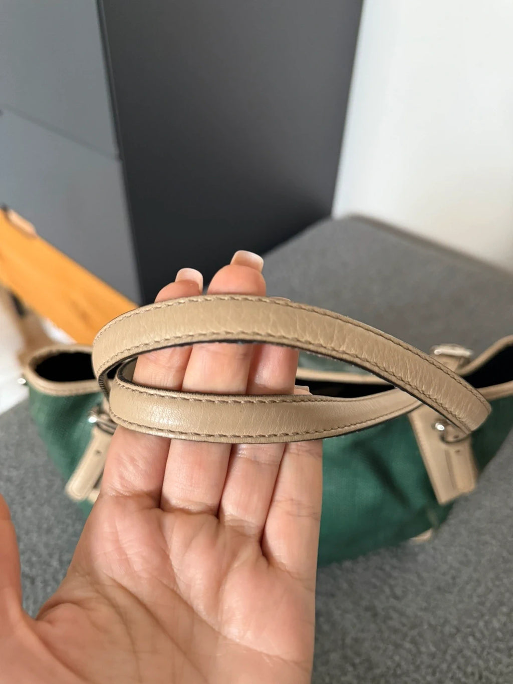 Tod's green beige bag - view 4