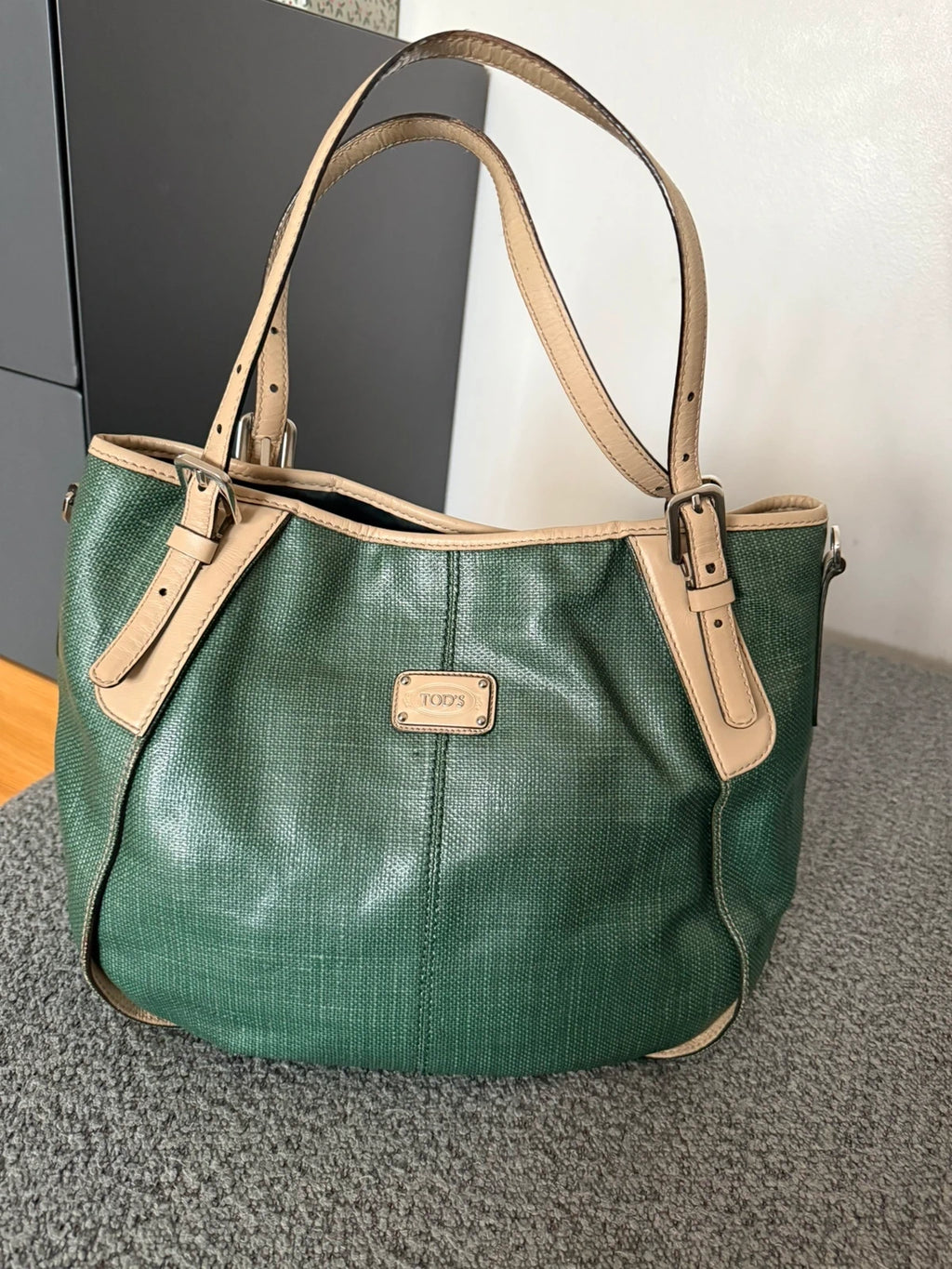 Tod's green beige bag