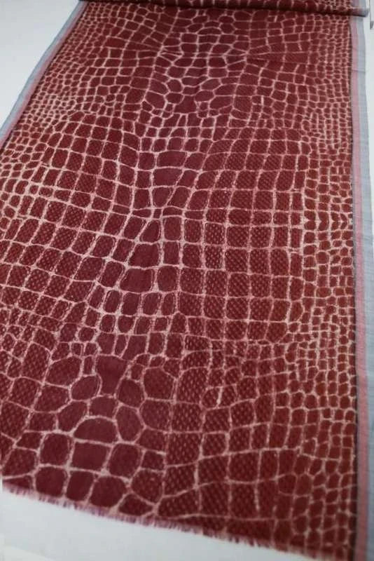 Inouitoosh wool silk shawl scarf - view 4