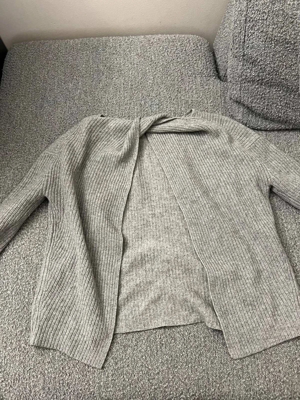 Theory grey cashmere top sweater - view 9