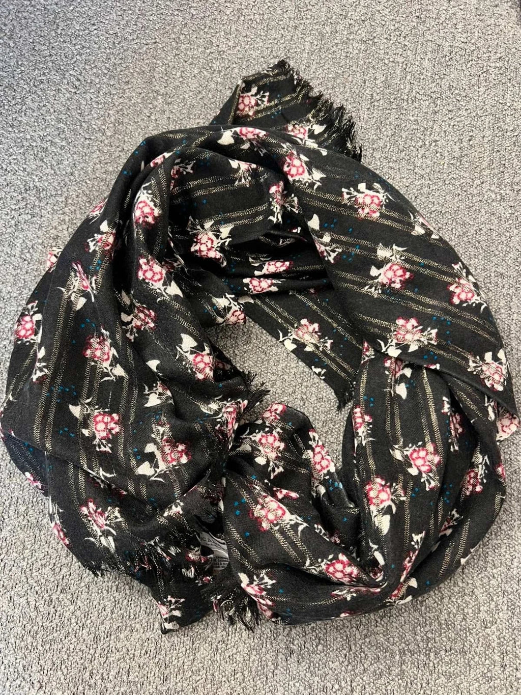 Eric Bompard black cashmere shawl scarf