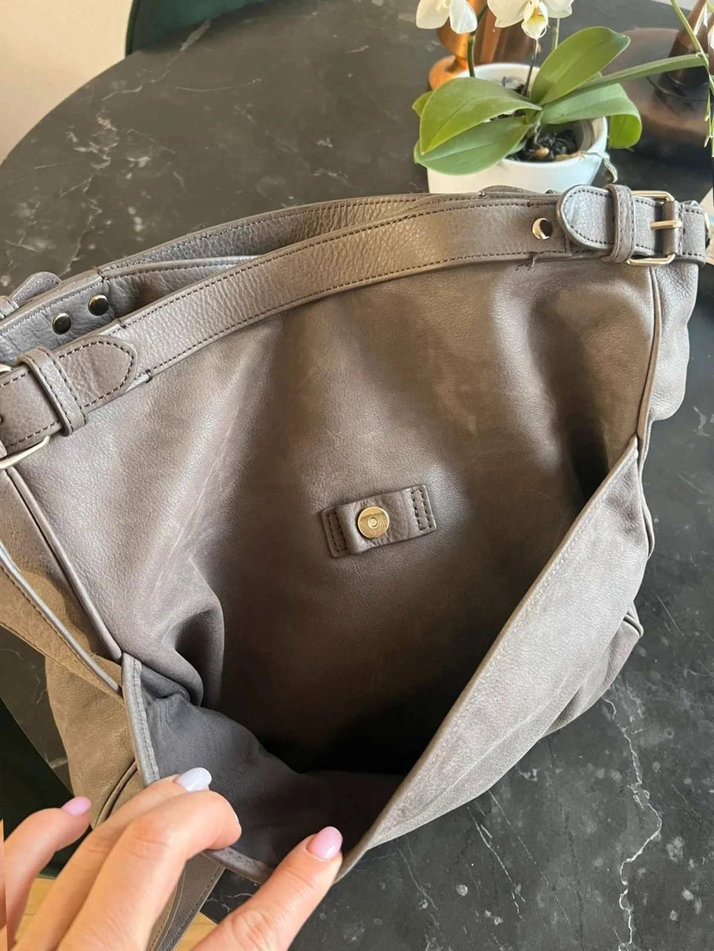 Vanessa Bruno grey nubuck leather crossbody shoulder bag - view 4