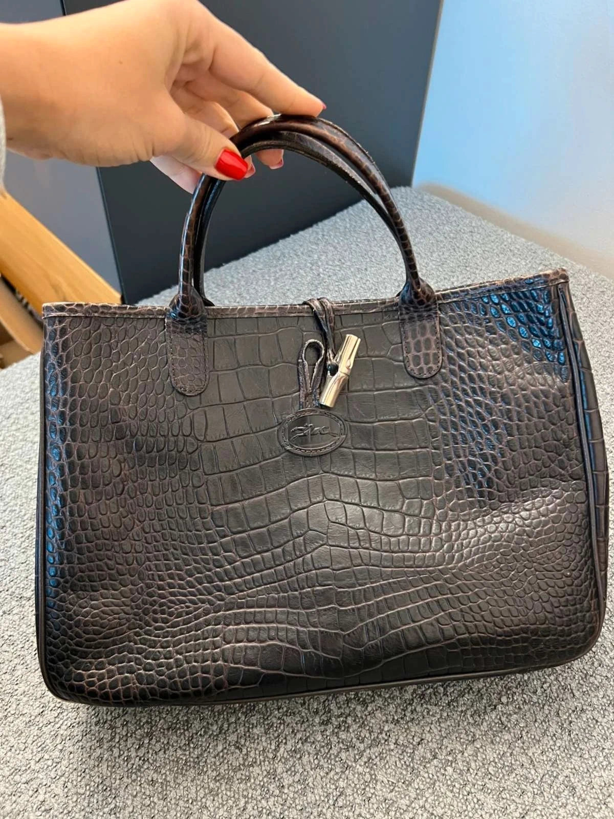 Longchamp roseau croco chocolate brown leather bag - view 2