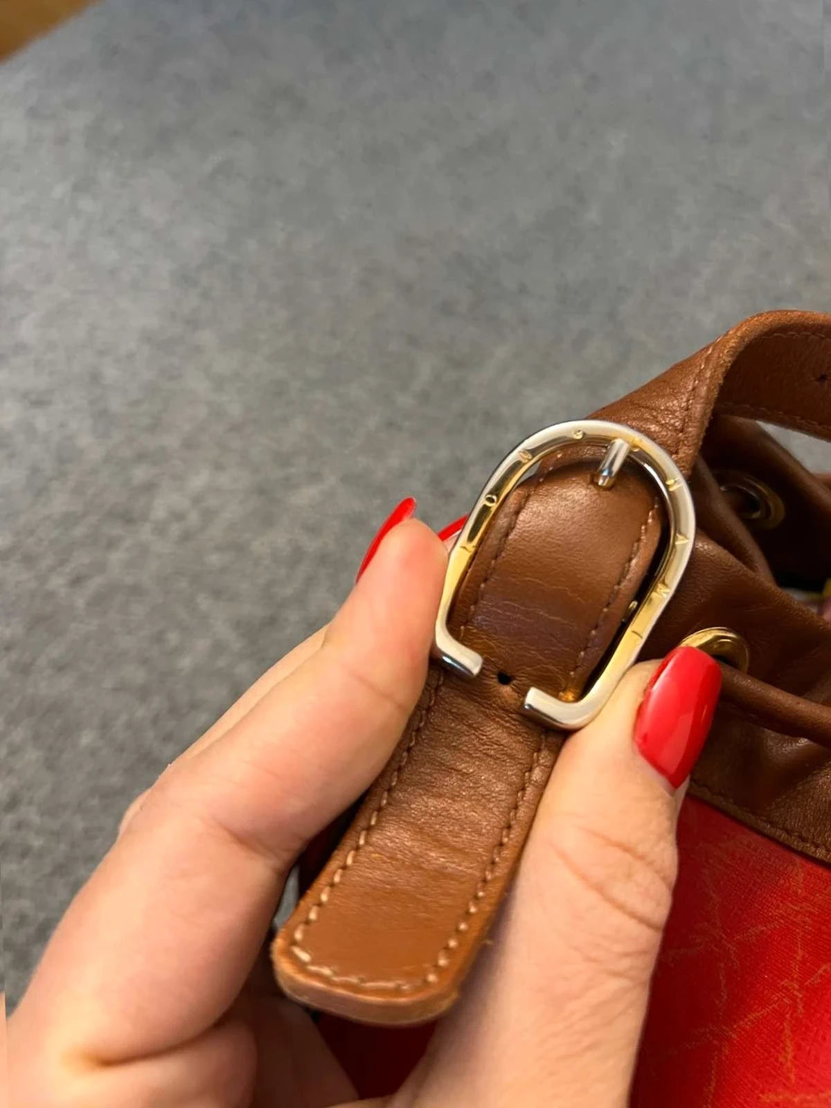 Longchamp red canvas vintage bucket bag - view 5