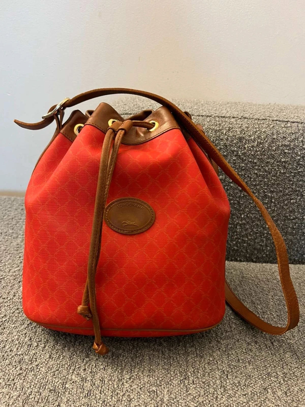 Longchamp red canvas vintage bucket bag - view 2