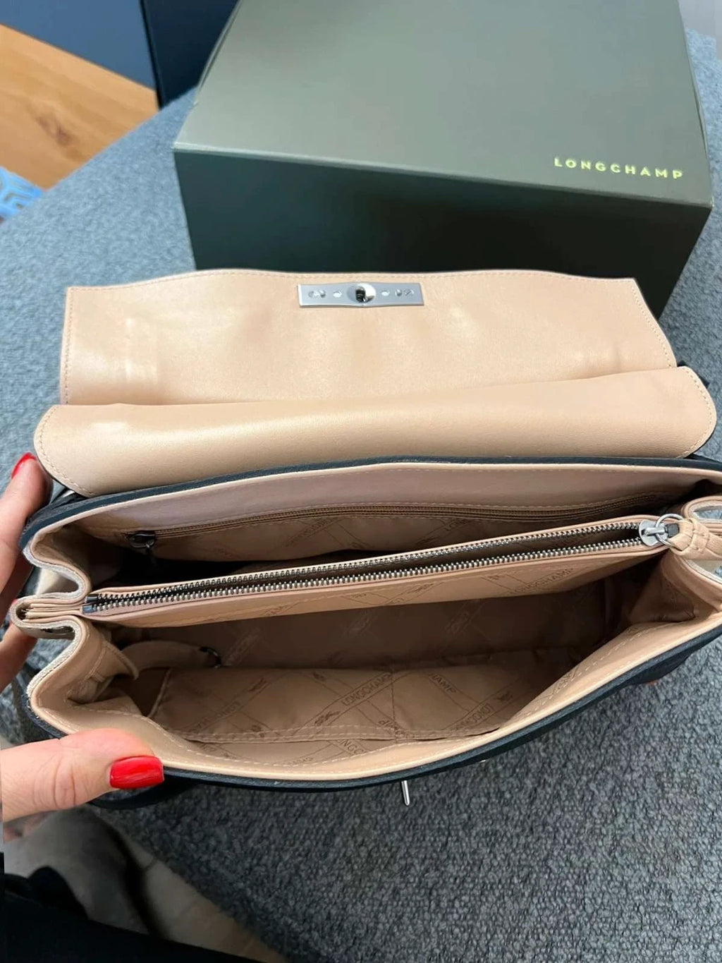 Longchamp Madeleine Tribu new suede leather bag - view 11