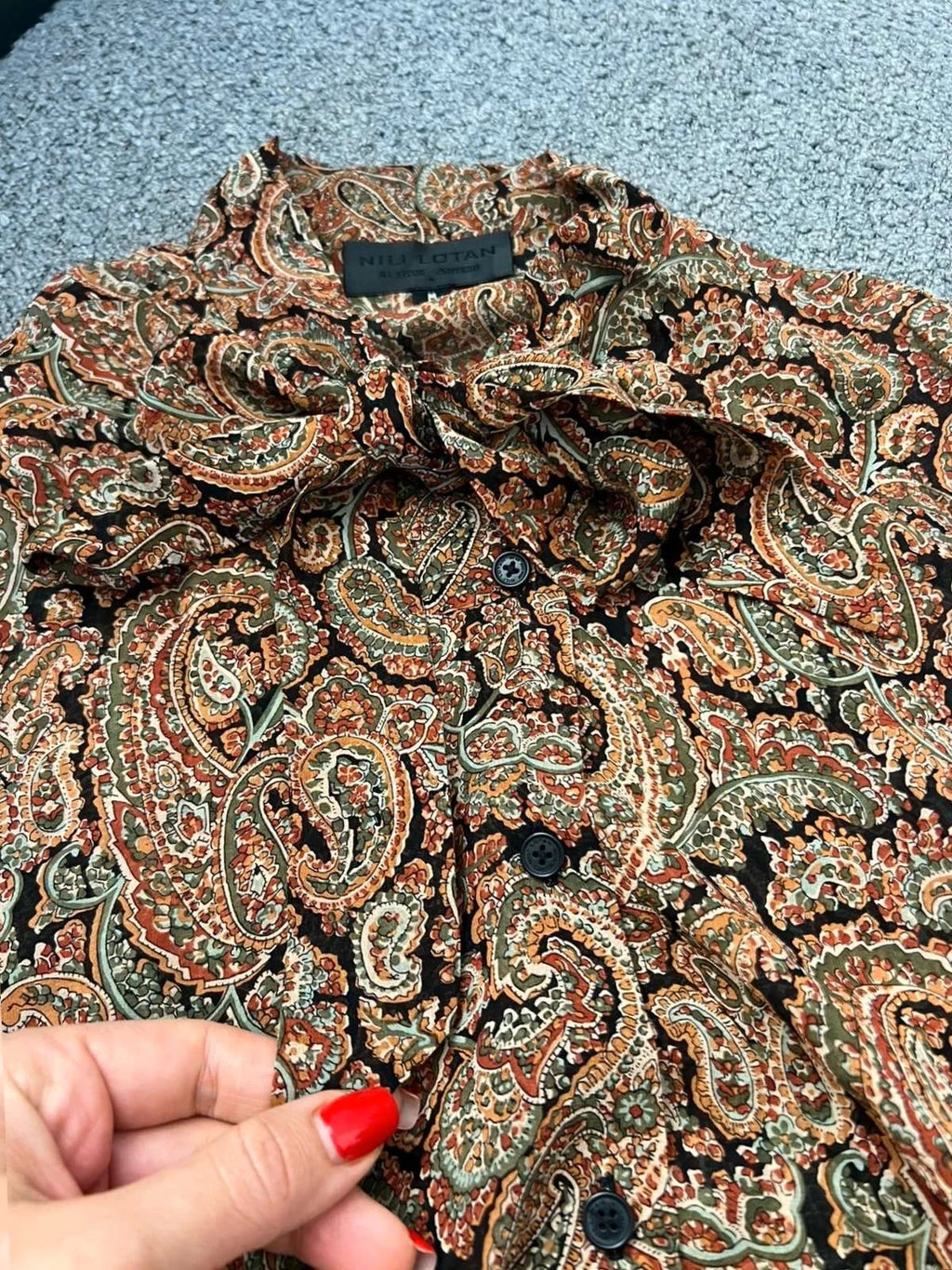 Nili Lotan new silk blouse with a bow - view 7