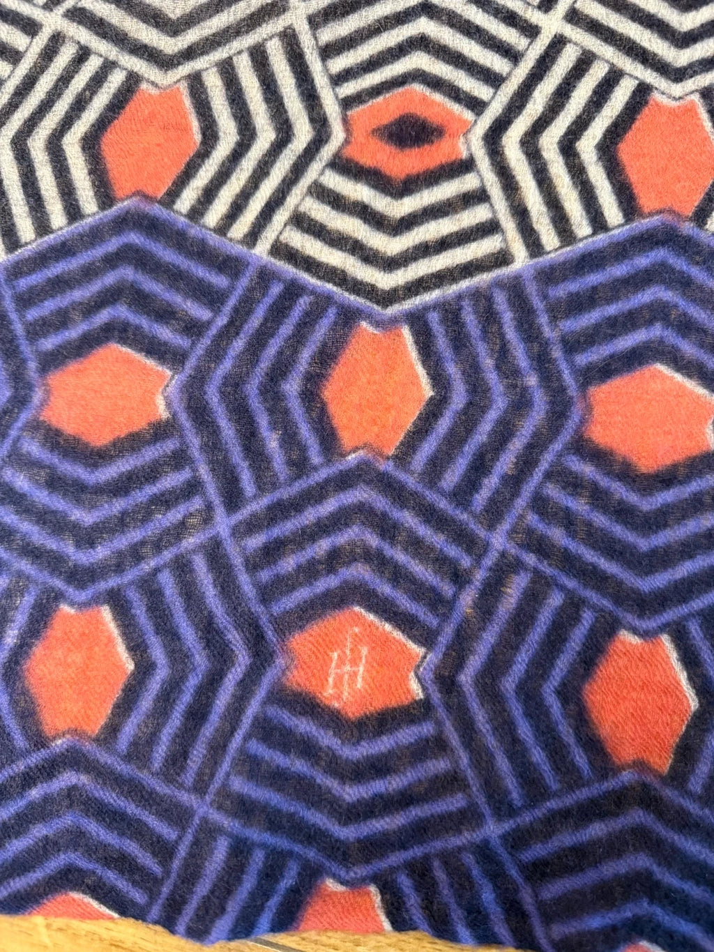 Friendly Hunting new huge cashmere shawl scarf - view 5