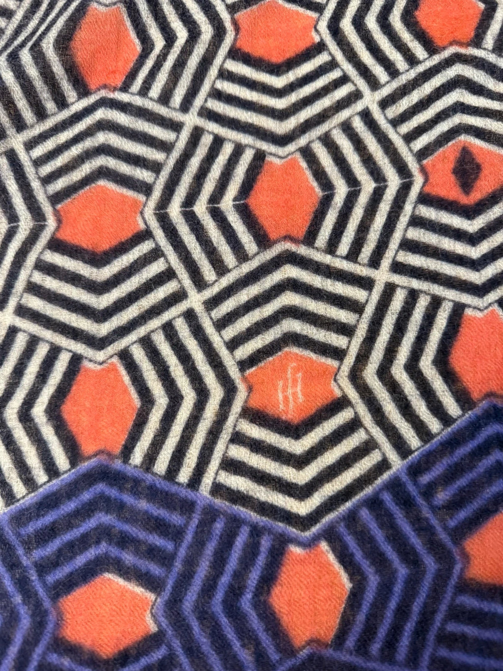 Friendly Hunting new huge cashmere shawl scarf - view 4