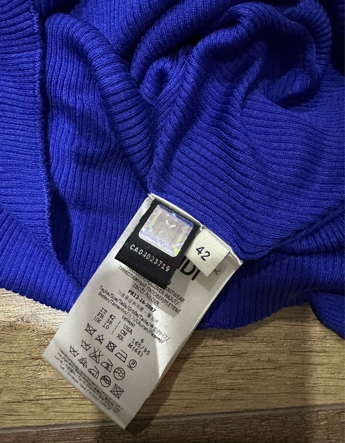 Fendi new electric blue silk longsleeve - view 3