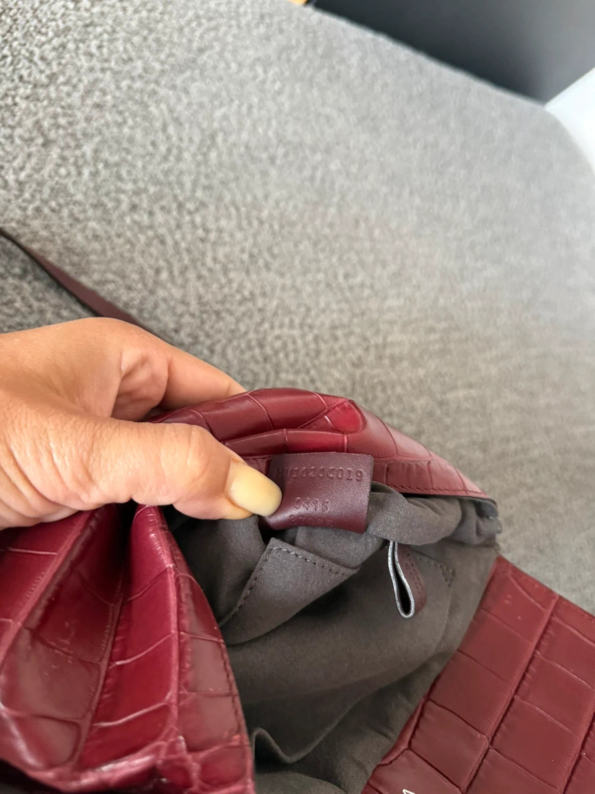 Vince burgundy croco leather crossbody bag - view 11