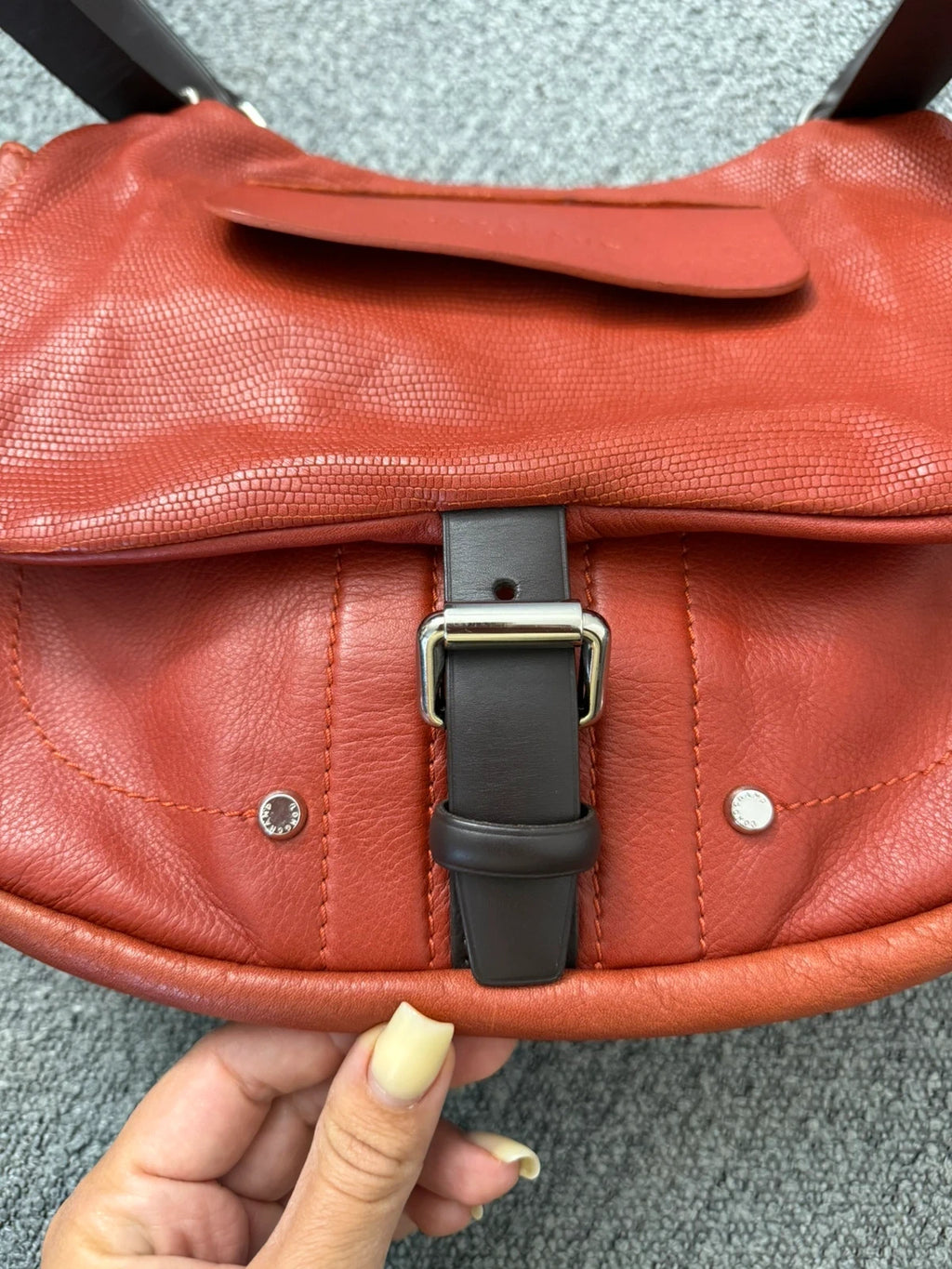 Longchamp balzane terracotta leather crossbody bag - view 6