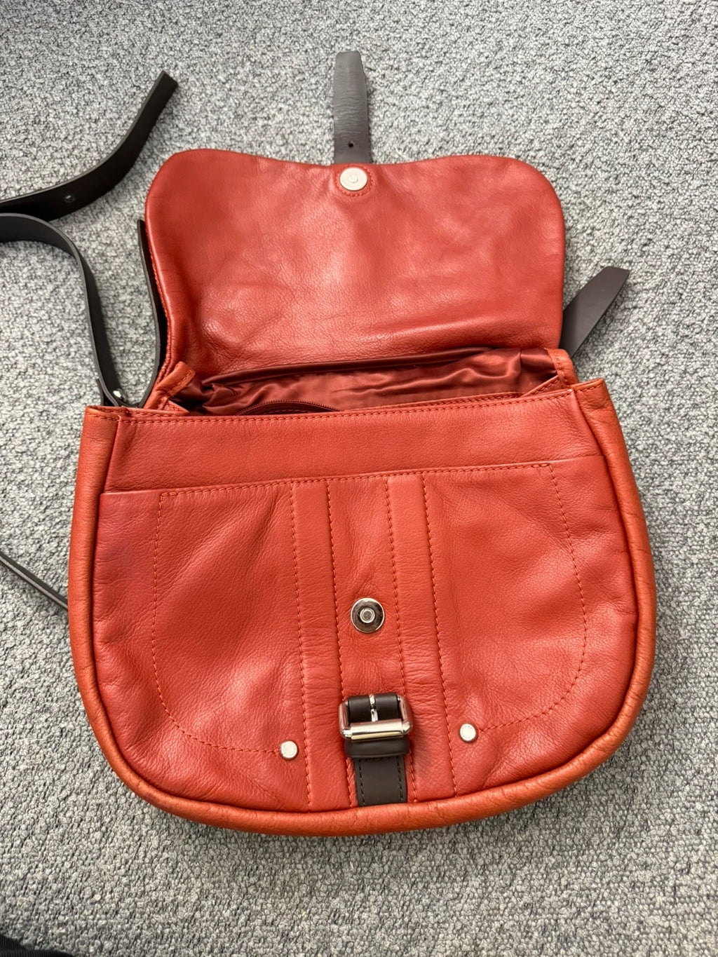 Longchamp balzane terracotta leather crossbody bag - view 11