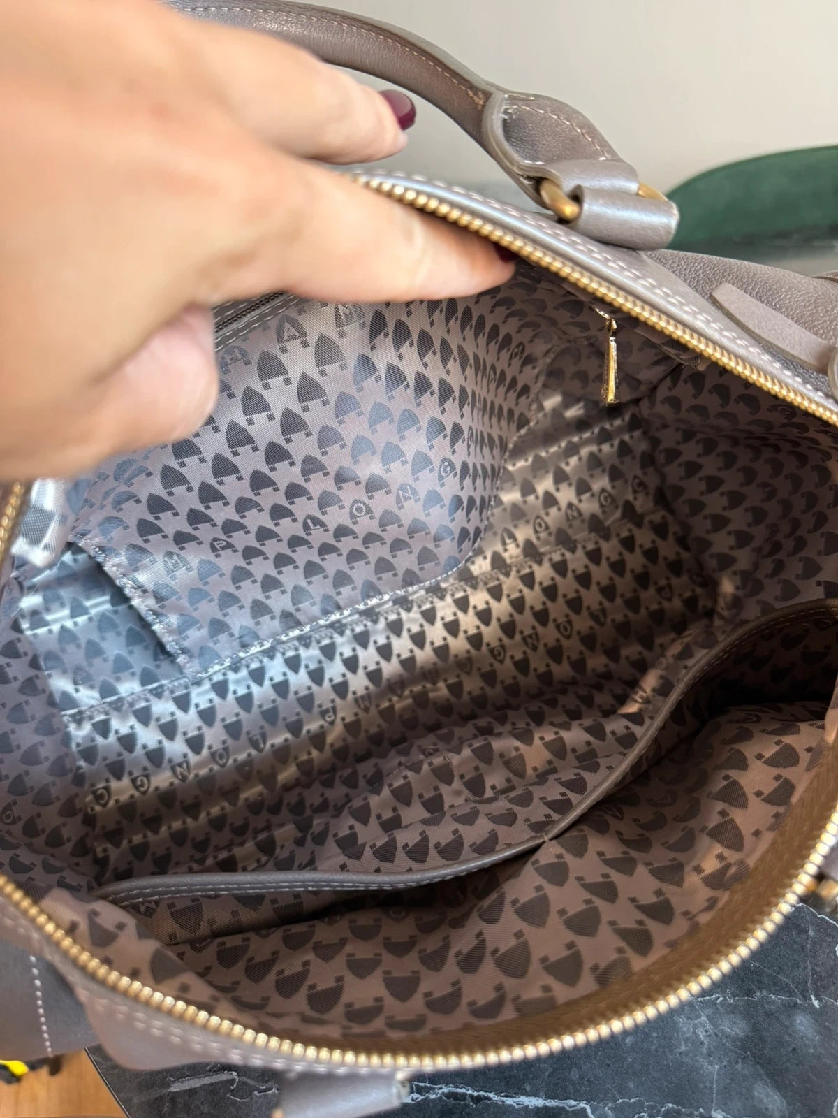 Longchamp balzane taupe leather handbag - view 10