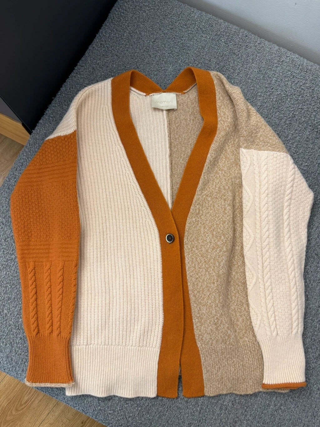Momoni new cream beige wool knitted cardigan