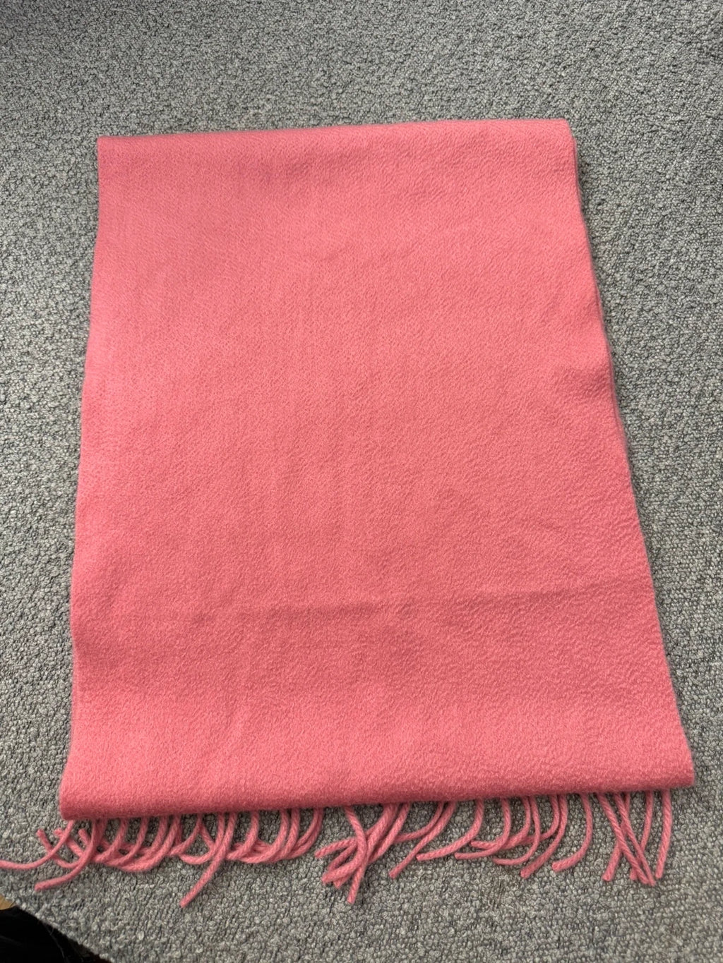 Eric Bompard cashmere dusty pink scarf