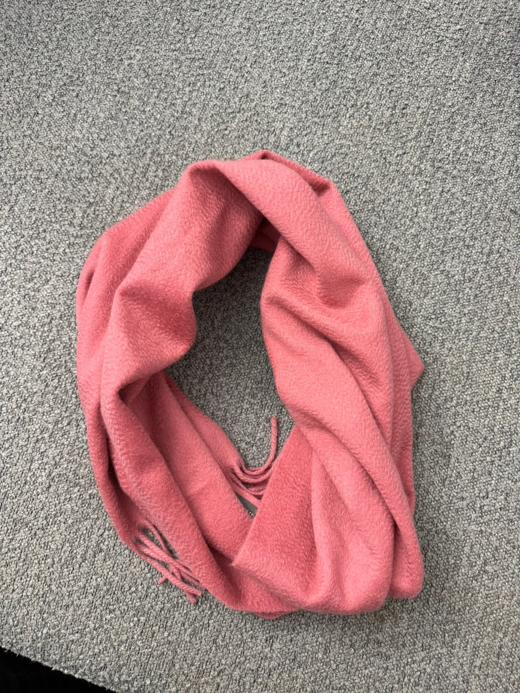 Eric Bompard cashmere dusty pink scarf - view 8