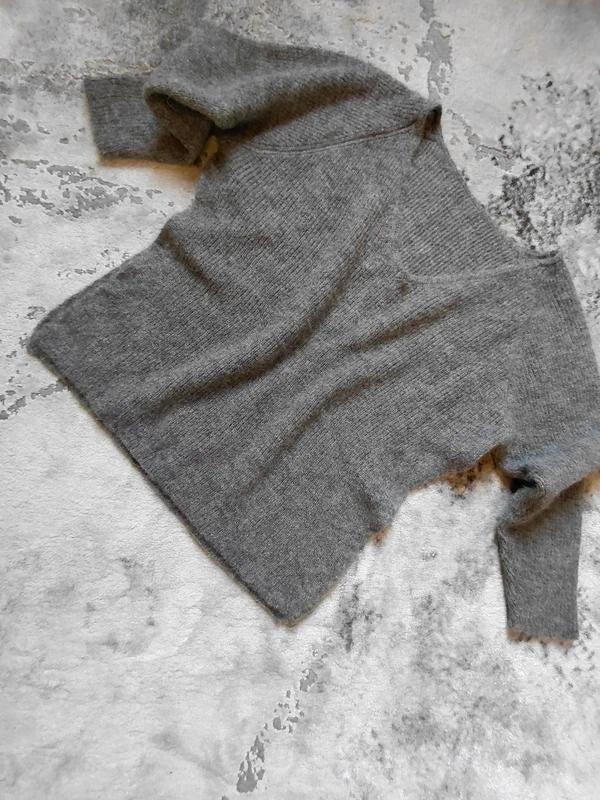 By Aylin Koenig grey alpaca jumper