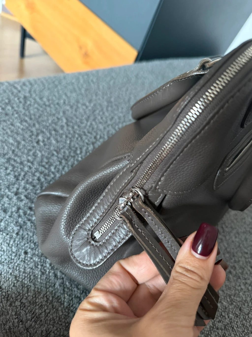 Longchamp taupe brown leather bag - view 7