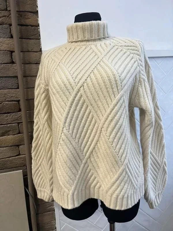 Victoria Beckham ecru white lamb wool turtleneck sweater - view 3