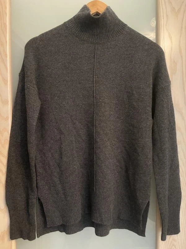 Theory new grey cashmere turtleneck sweater - view 3