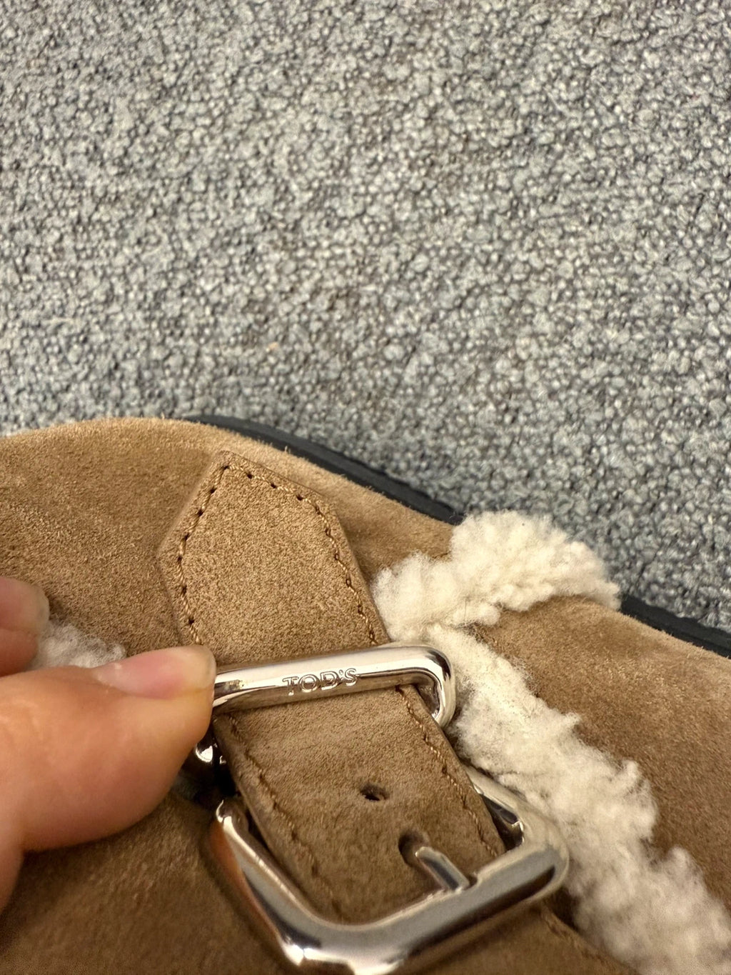 Tod's beige suede white shearling winter boots - view 10