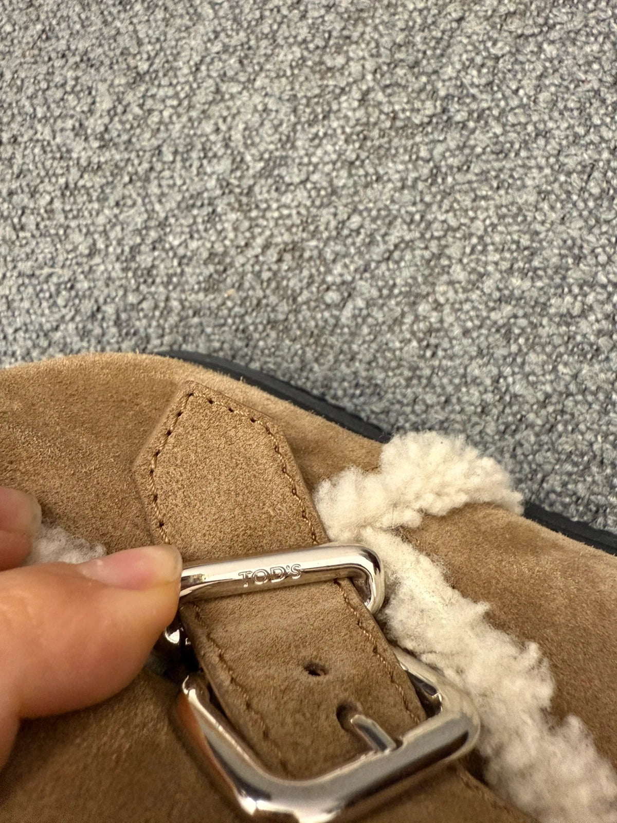 Tod's beige suede white shearling winter boots - view 10