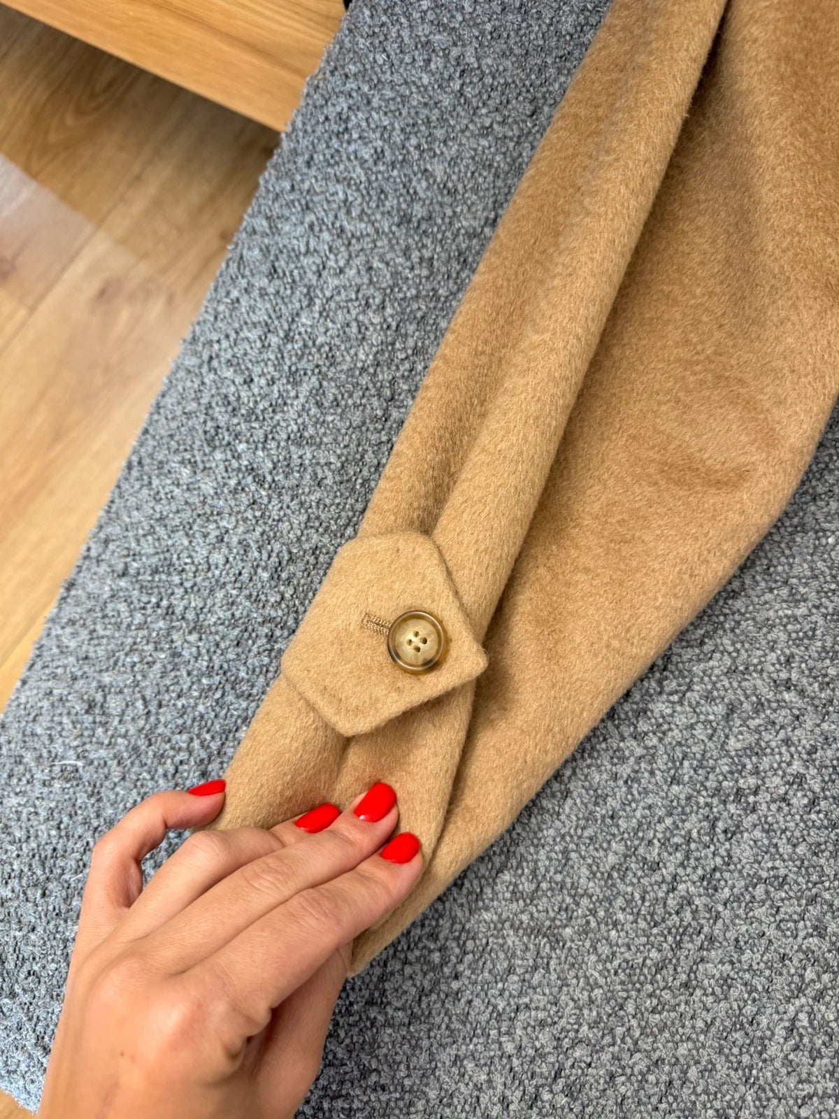 Max Mara beige 100% CAMEL wool long coat - view 4