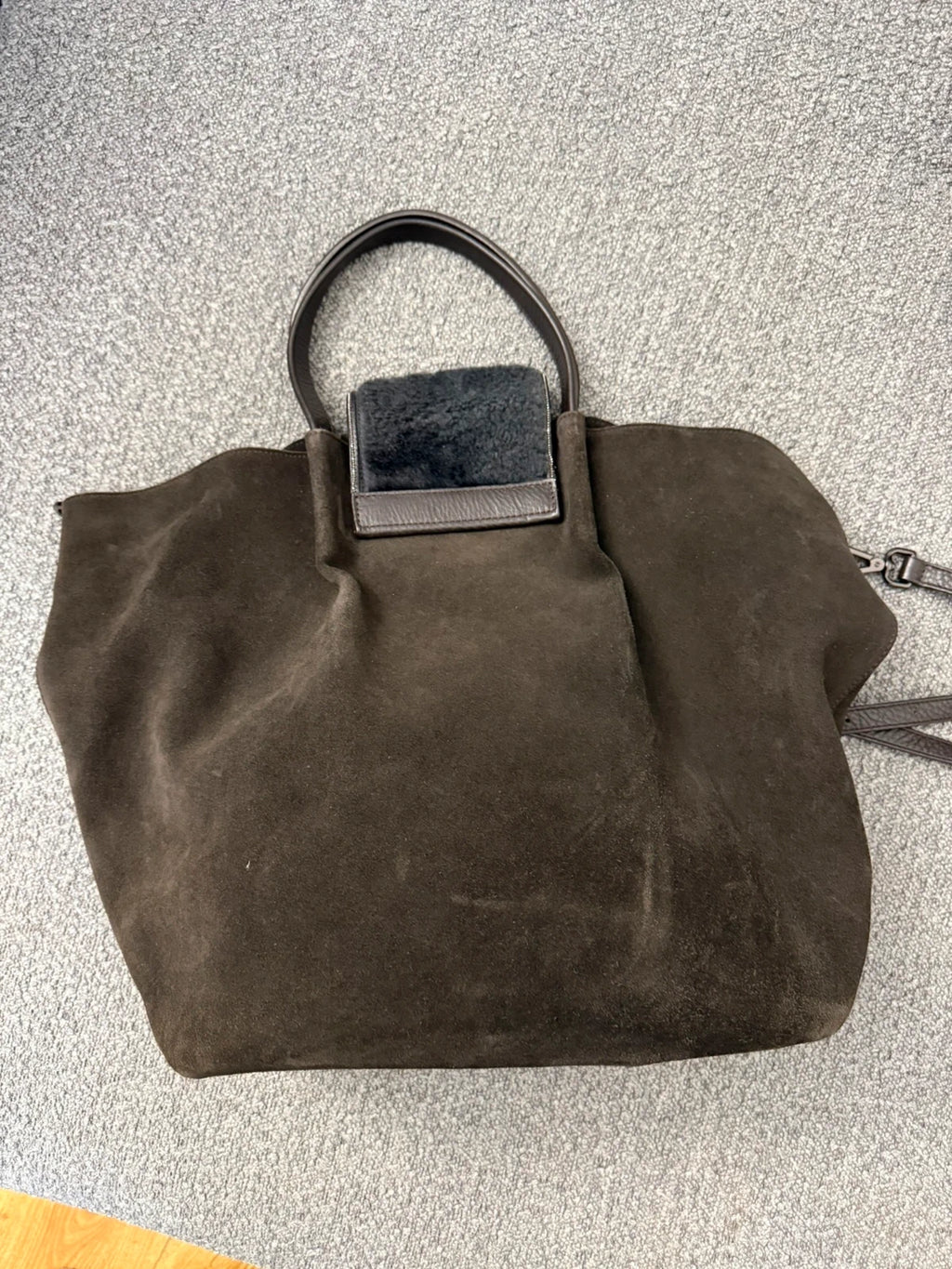 Fabiana Filippi very dark chocolate suede leather big bag - view 8