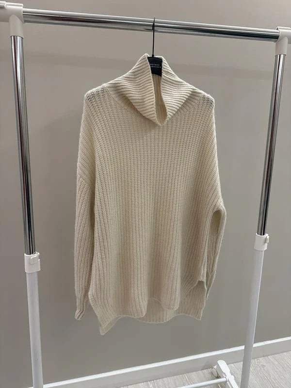 Lisa Yang Therese cream cashmere sweater