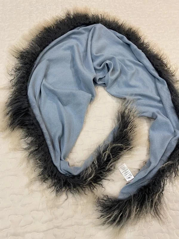 Hemisphere blue cashmere scarf with Mongolian sheep fur - view 4