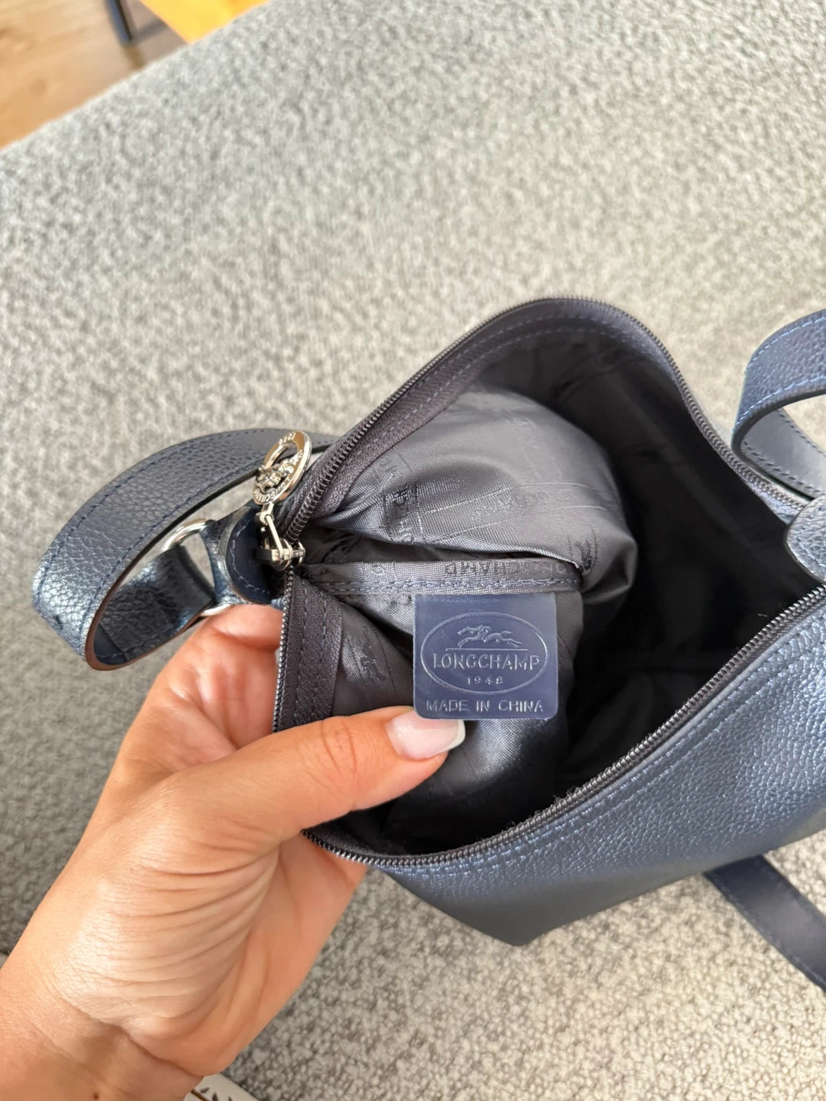 Longchamp navy blue leather crossbody / shoulder bag - view 7