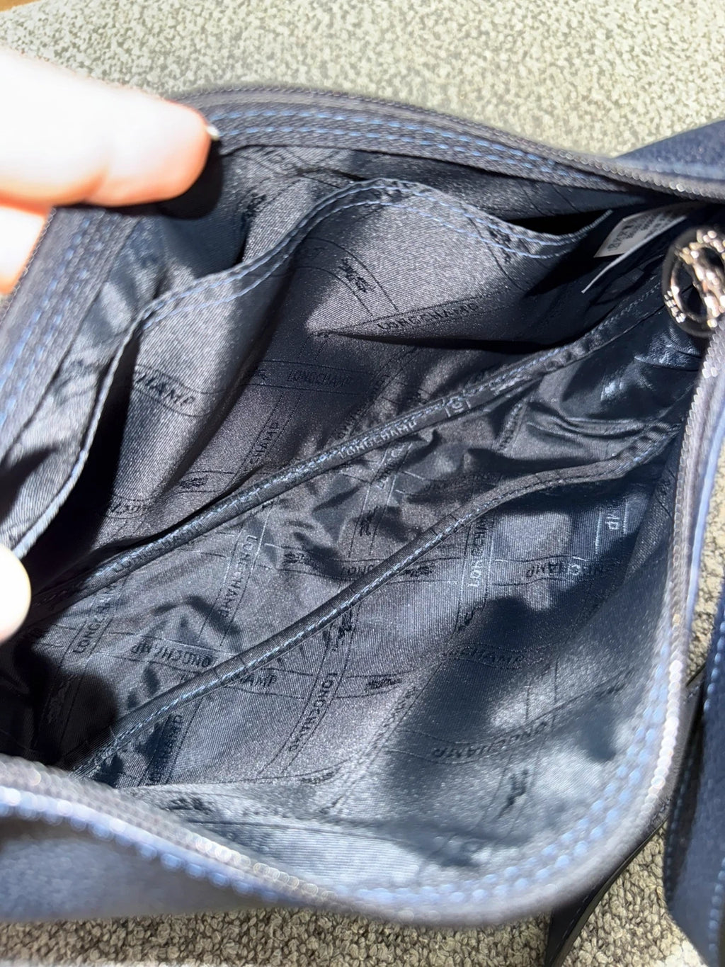 Longchamp navy blue leather crossbody / shoulder bag - view 9