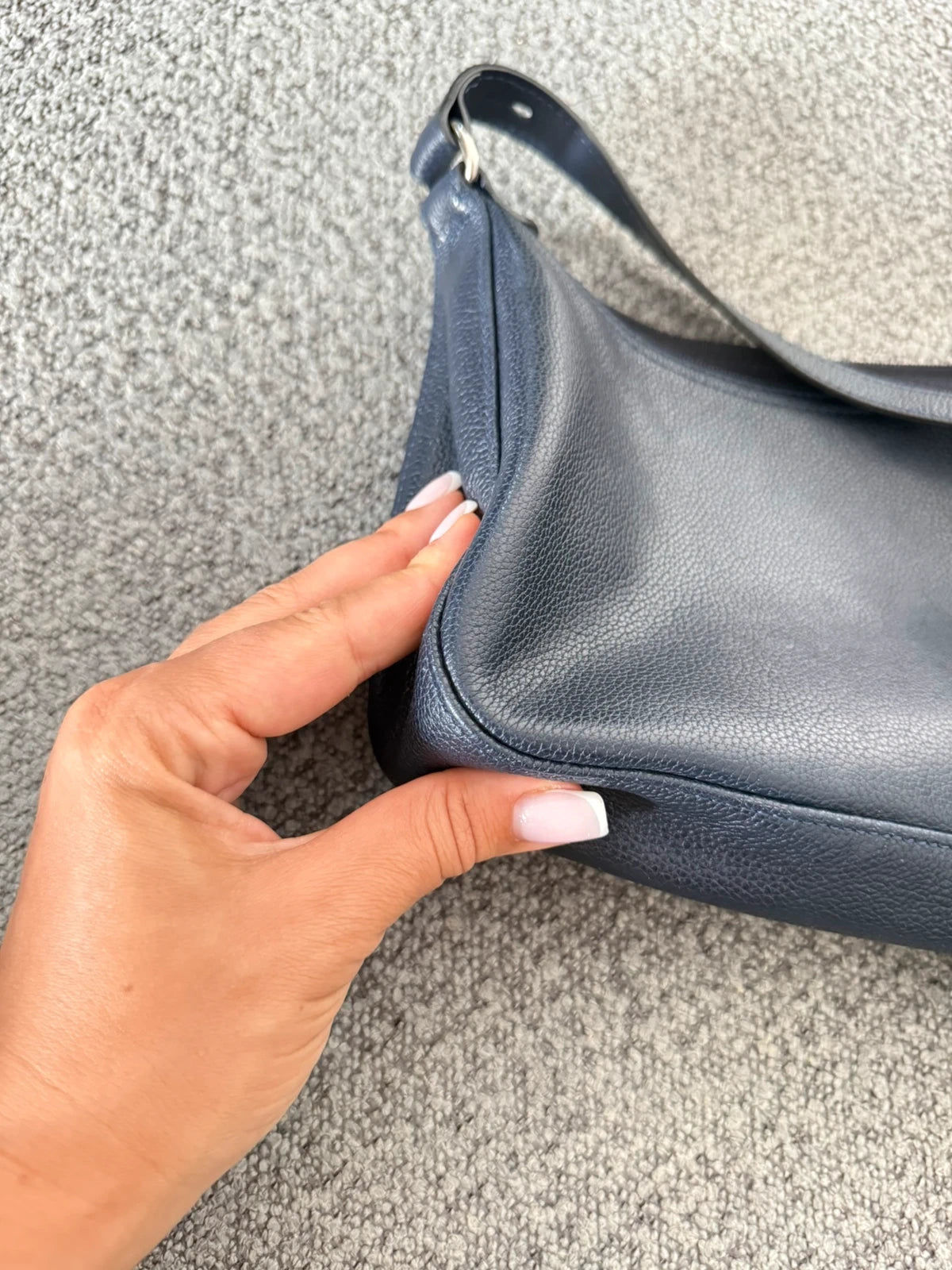 Longchamp navy blue leather crossbody / shoulder bag - view 6