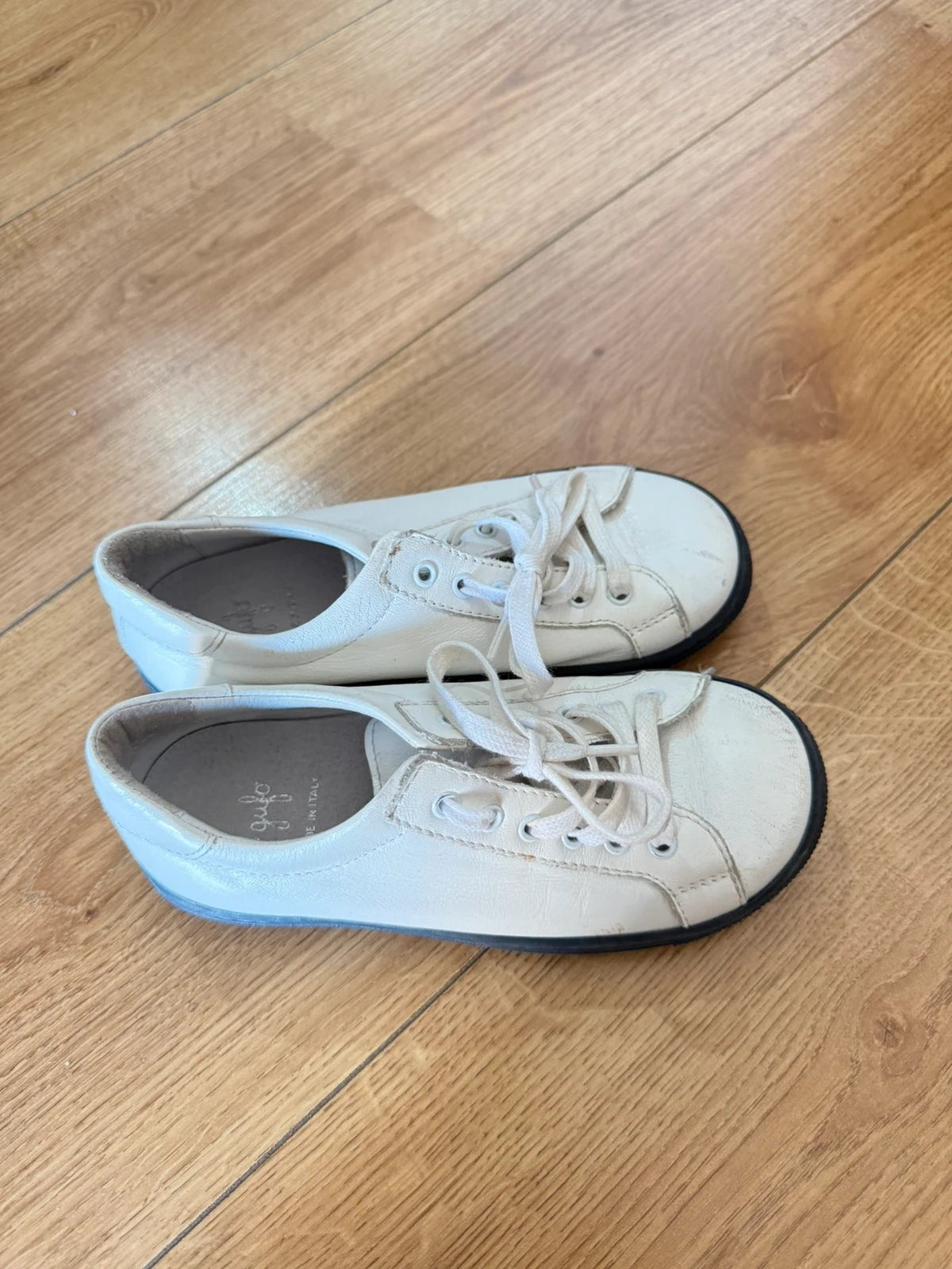 Il Gufo white leather sneakers