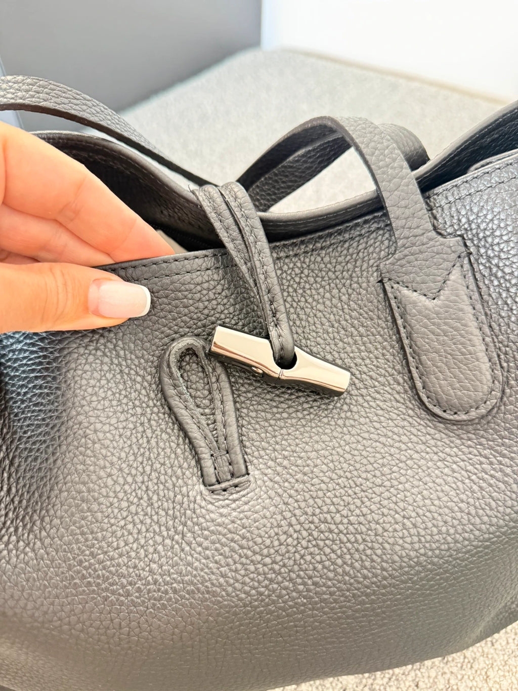 Longchamp roseau black leather soft bag - view 8