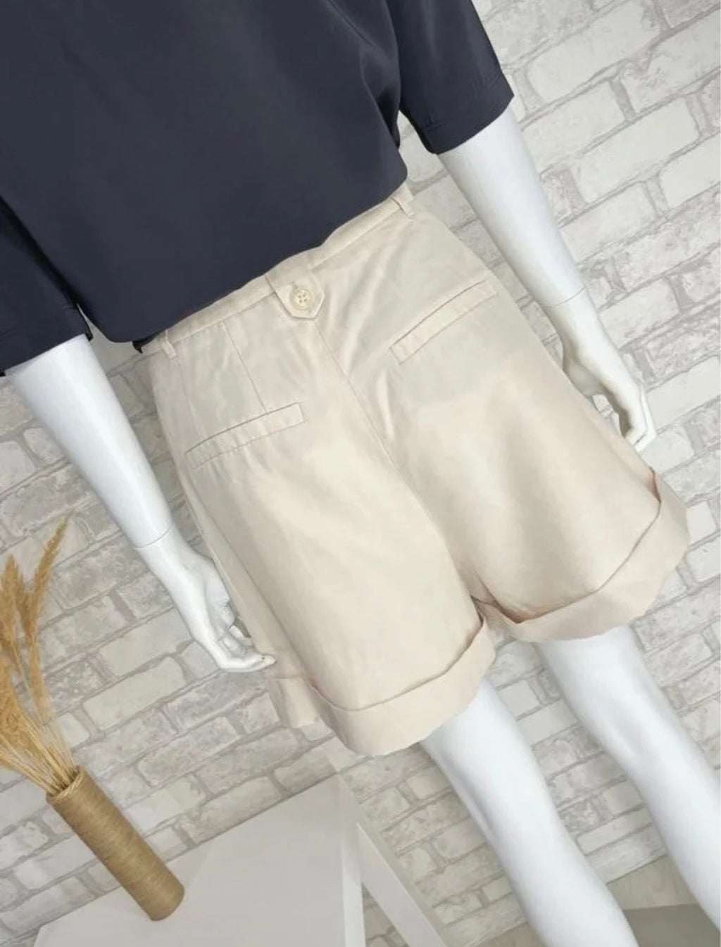 Dorothee Schumacher beige linen viscose shorts - view 3
