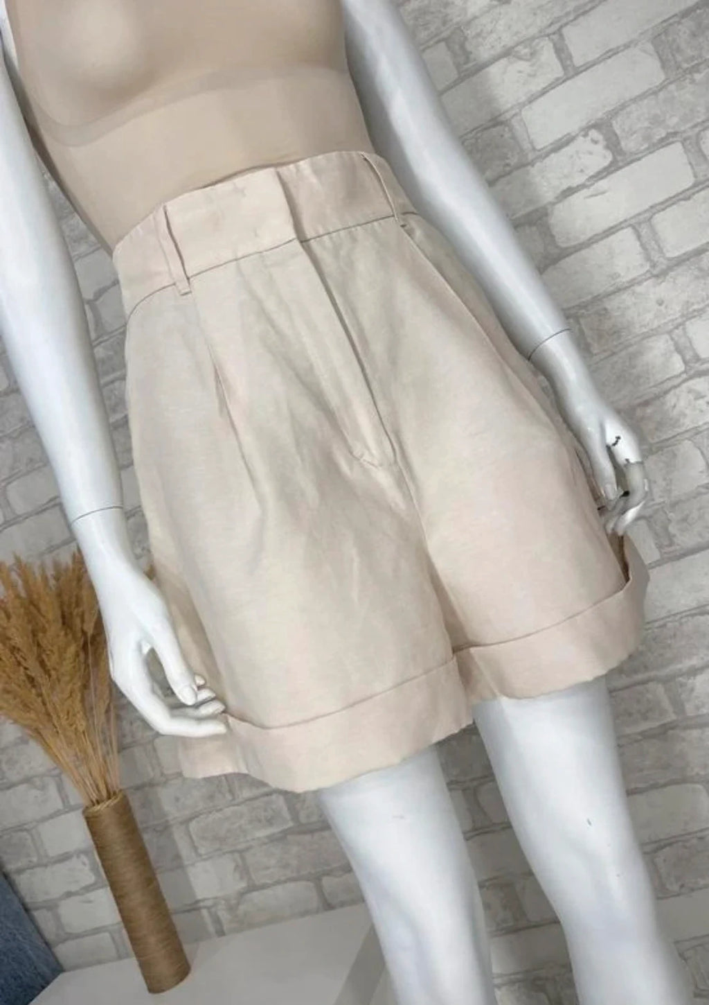 Dorothee Schumacher beige linen viscose shorts