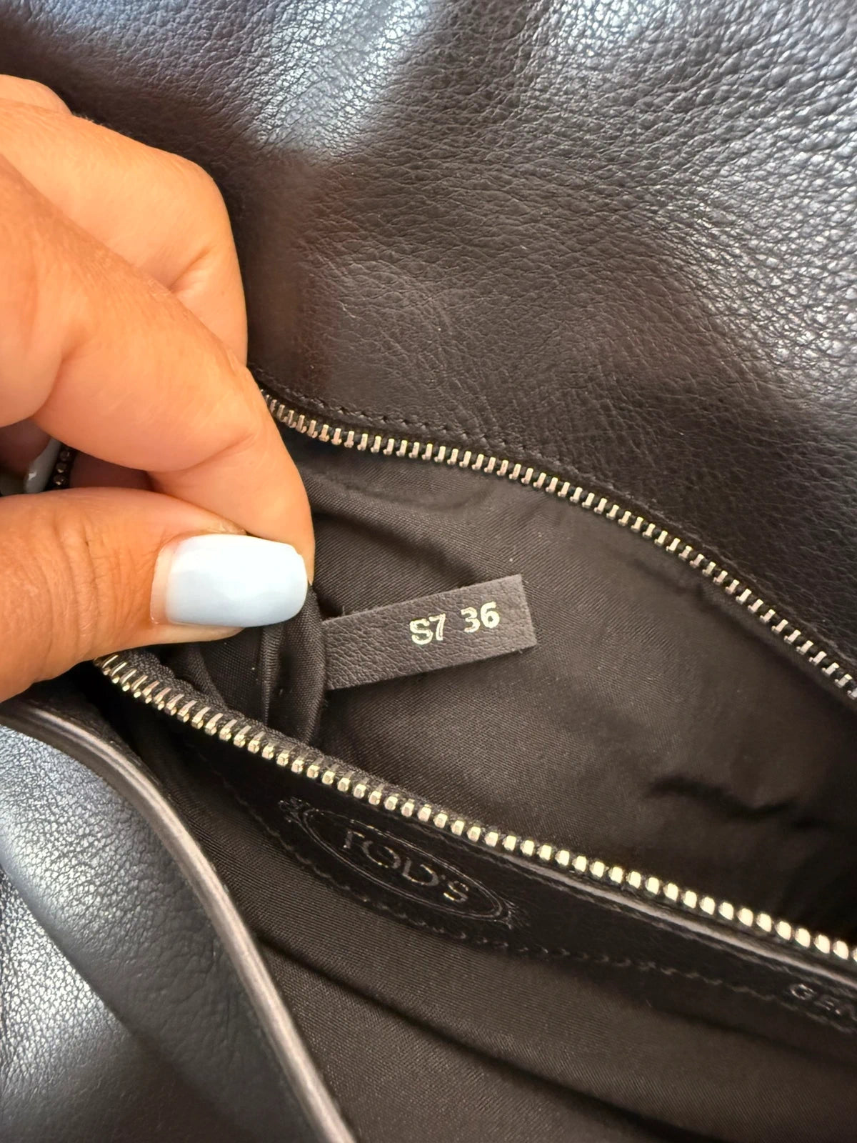 Tod's double T black leather handbag /crossbody bag - view 15