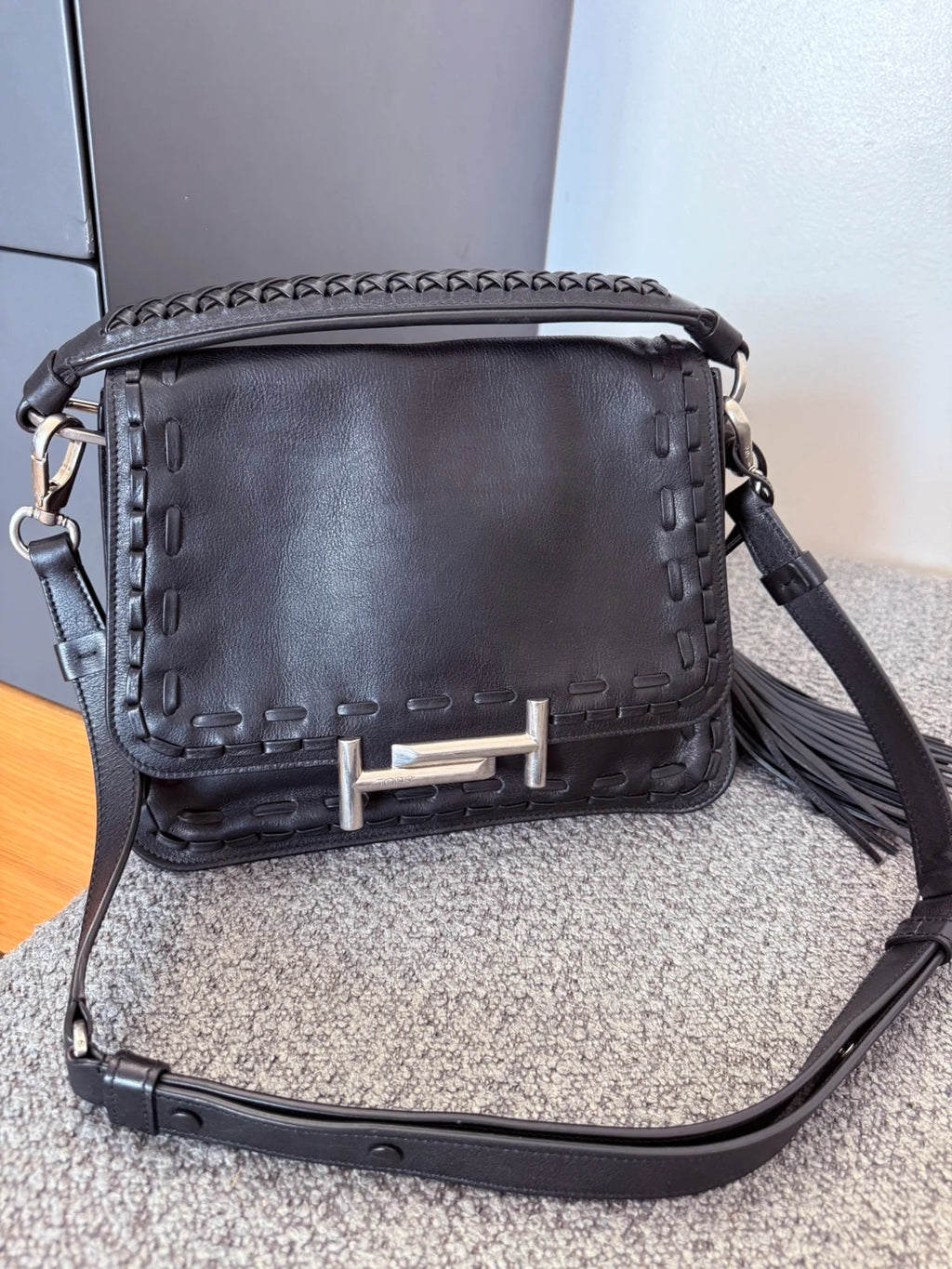 Tod's double T black leather handbag /crossbody bag - view 4