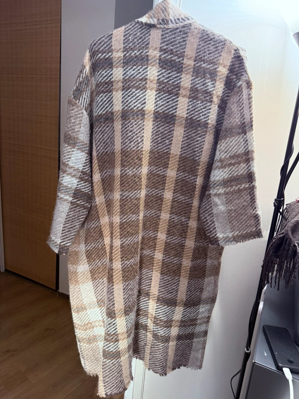 19 Andrea's 47 cashmere cardigan - view 10