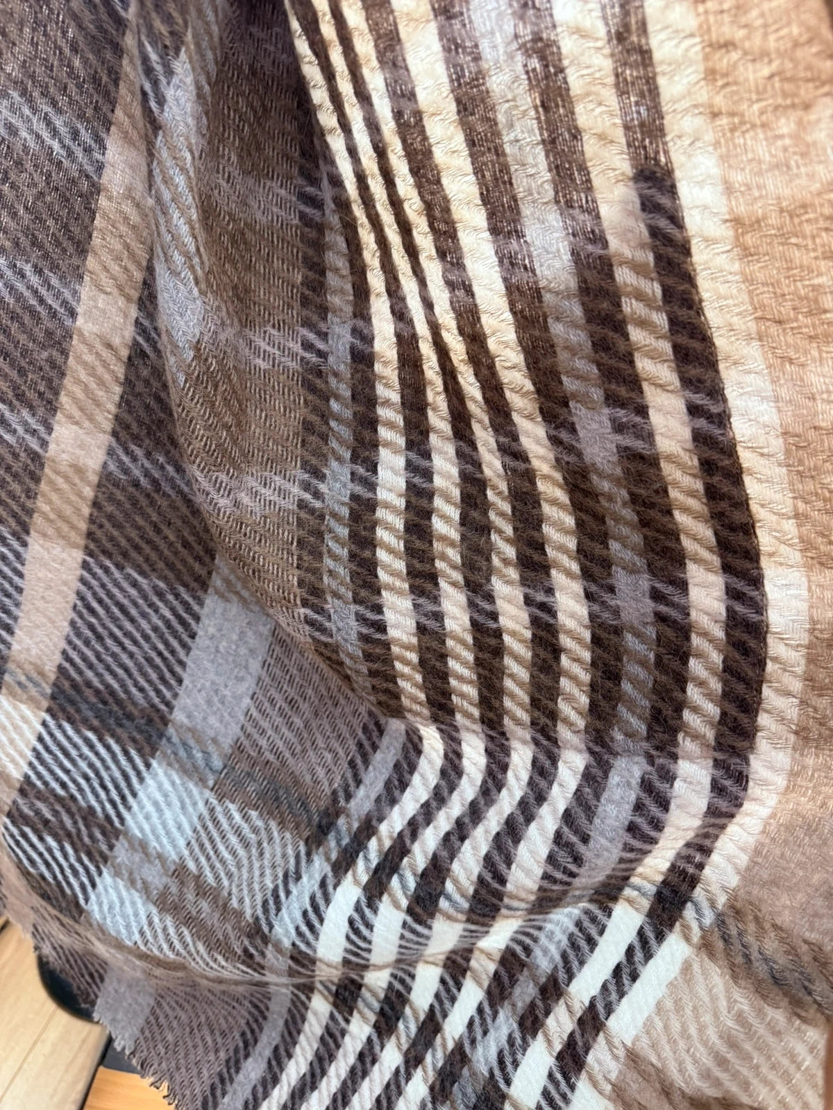 19 Andrea's 47 cashmere cardigan - view 9