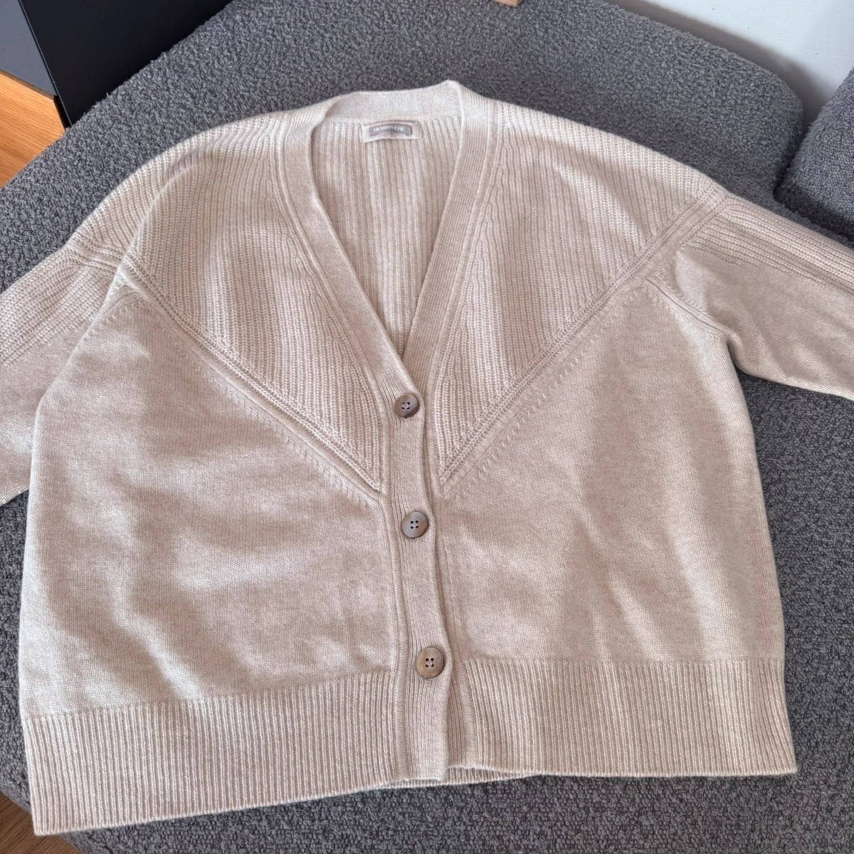 Hemisphere wool cashmere beige cardigan