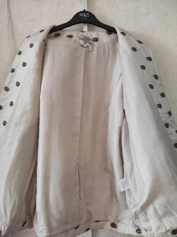 Baum und Pferdgarten beige silk bomber jacket with lip print - view 3