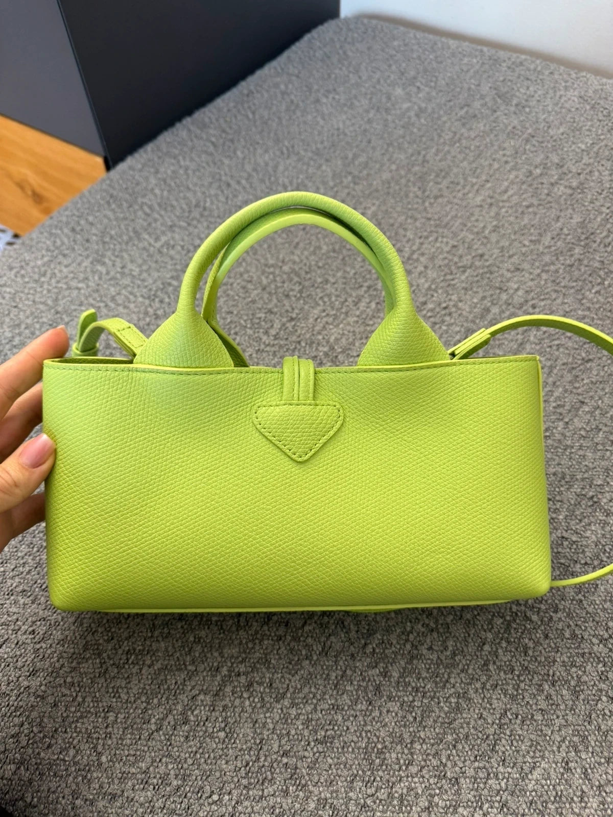Longchamp Roseau East West light green leather bag - view 5