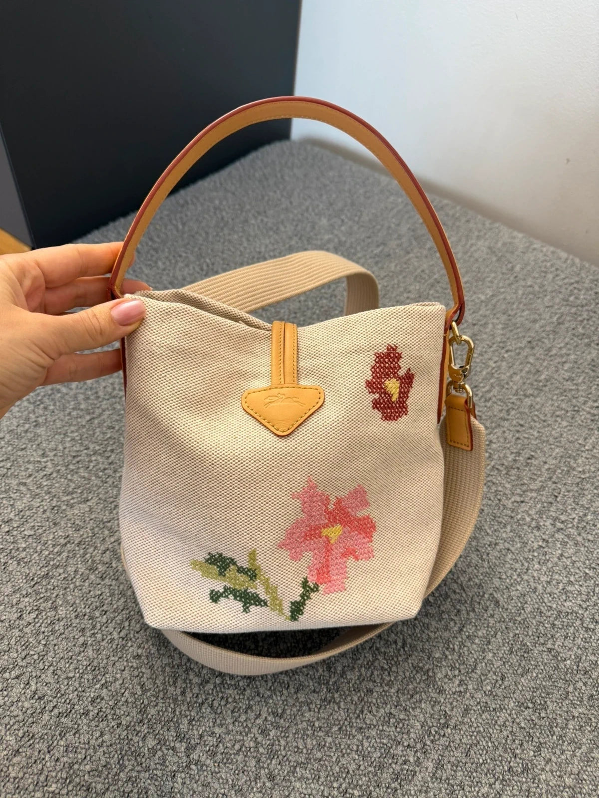 Longchamp Roseau beige embroidered bag - view 7
