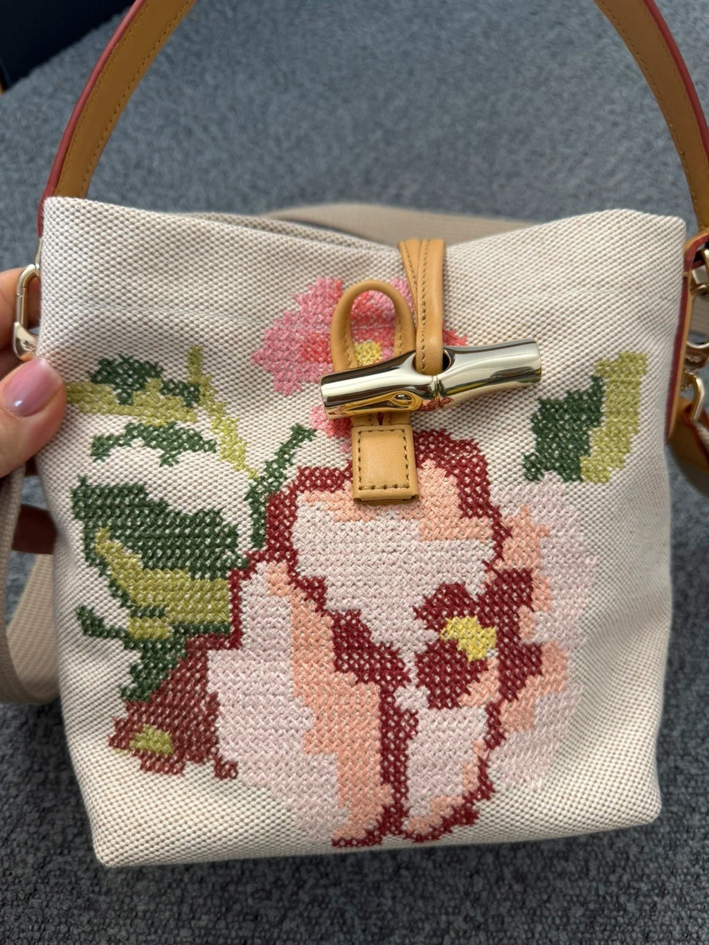 Longchamp Roseau beige embroidered bag - view 4