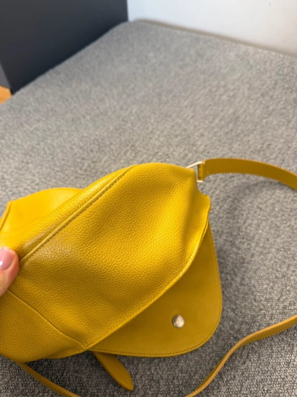 Longchamp Le Foulonné mustard leather crossbody bag - view 15