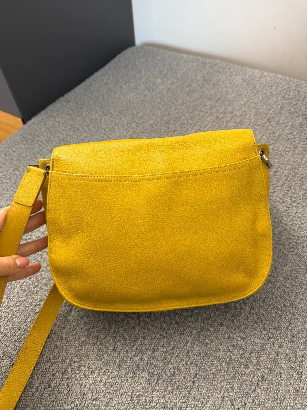Longchamp Le Foulonné mustard leather crossbody bag - view 8